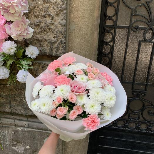 Mix pink and white bouquet