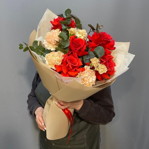 Букет французких роз с диантусами️️️🌹