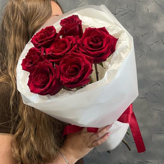 Роза красная ( 7 шт )