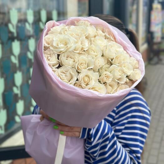 Букет из кустовых роз
