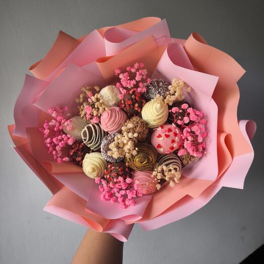 Букет 💐 клубника🍓 в шоколаде 19 шт, с гипсофилой