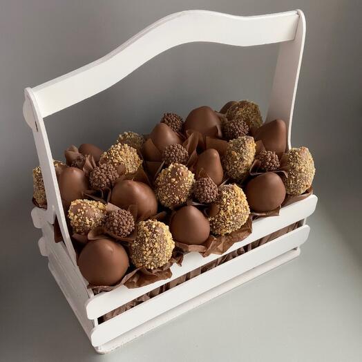 Клубника в шоколаде «В ЯЩИКЕ»