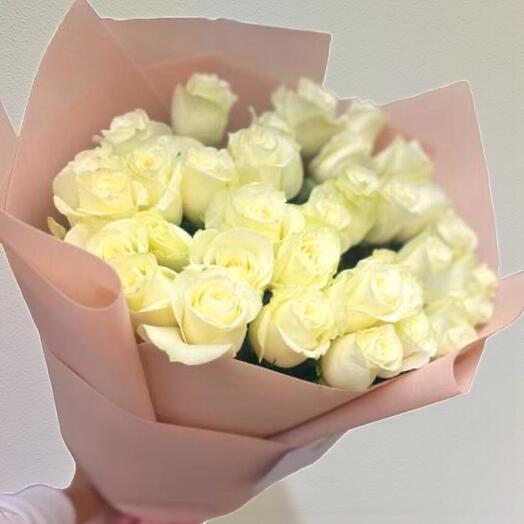 Букет из 35 голландских роз — элегантность в каждом лепестке