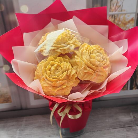 Шоколадный букет Солнечные Пионы