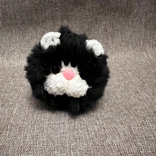 Котик-колобок черный