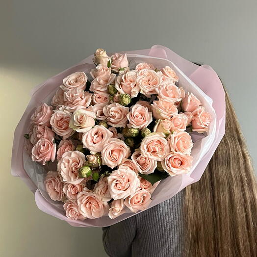 Букет из 15 кустовых роз