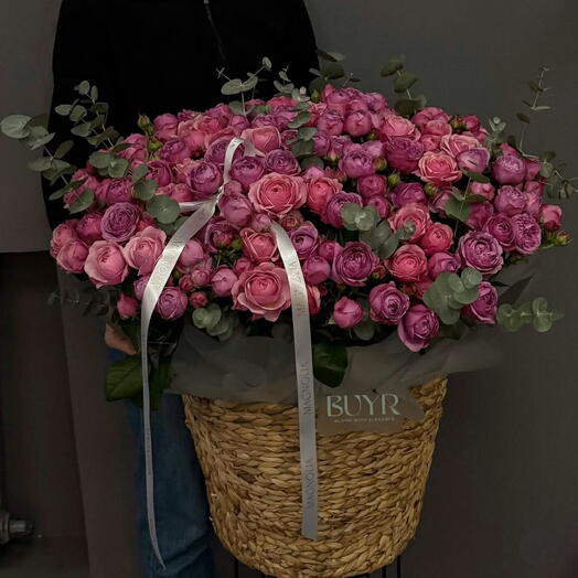 Корзина роскошных кустовых роз Misty Bubbles   Silva Pink