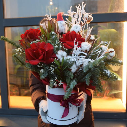 Звенит январская вьюга