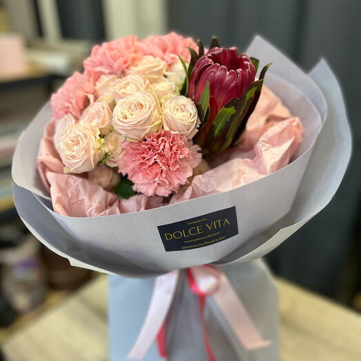 Bukiet florystyczny z Proteji