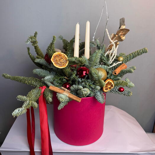 Большая новогодняя композиция со свечами. Подарок на Рождество