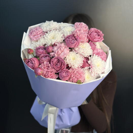 Сборный букет с пионовидными розами 💗