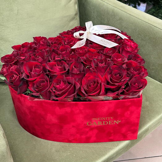 51 roses in heart box