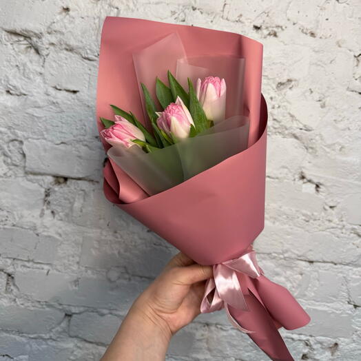 Букетик из 3 пионовидных тюльпанов