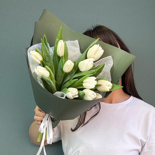 Моно-букет из белых тюльпанов 11шт
