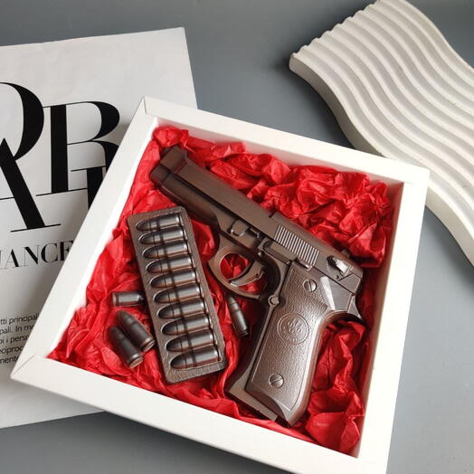 Шоколадный пистолет Беретта/подарок коллеге/мужчине