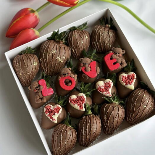 Клубника в шоколаде «love на 14 февраля