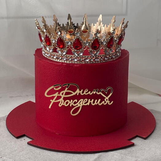 Торт с короной и велюром с днём рождения