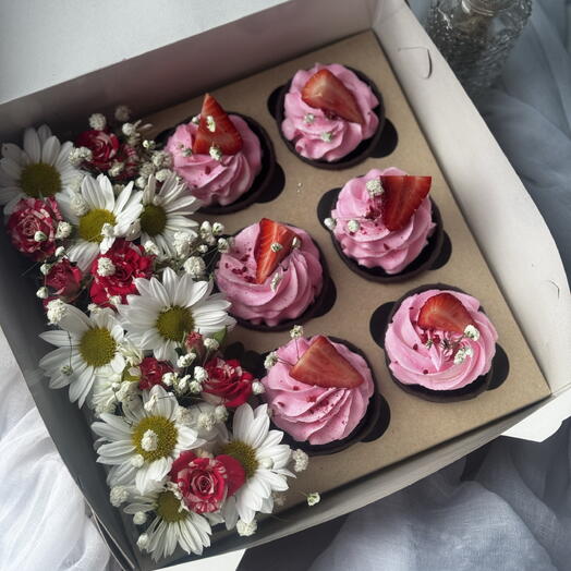 Набор поздравительный капкейки с цветами