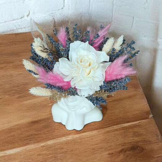 💓💕 стильная композиция Девушка с сухоцветами, лавандой и стабилизированной розой