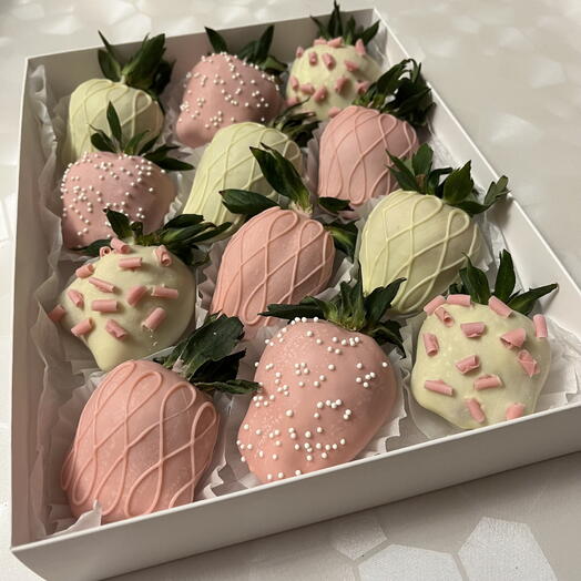 Клубничная зефирка Клубника в шоколаде