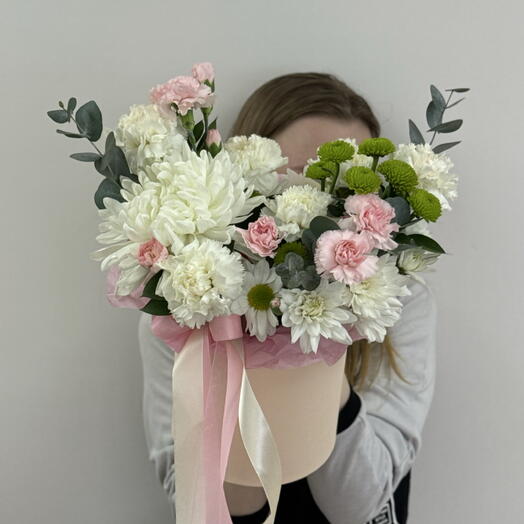 Композиция из стойких цветов 🌸🤍