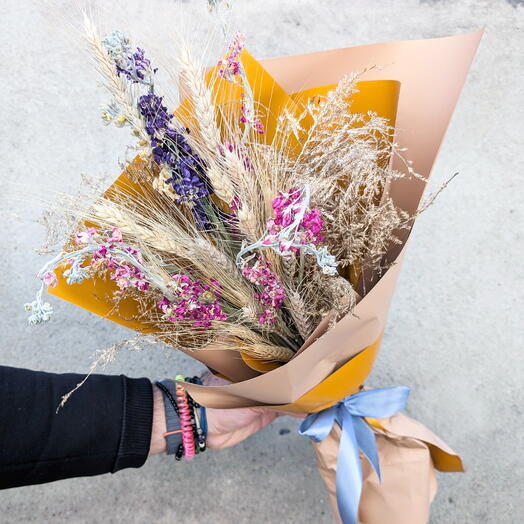 A bouquet of dried matthiola and spikelets