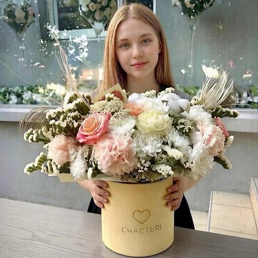 Цветы в цилиндре