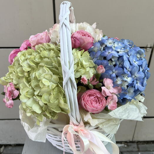 Корзинка «Яркая Гортензия»