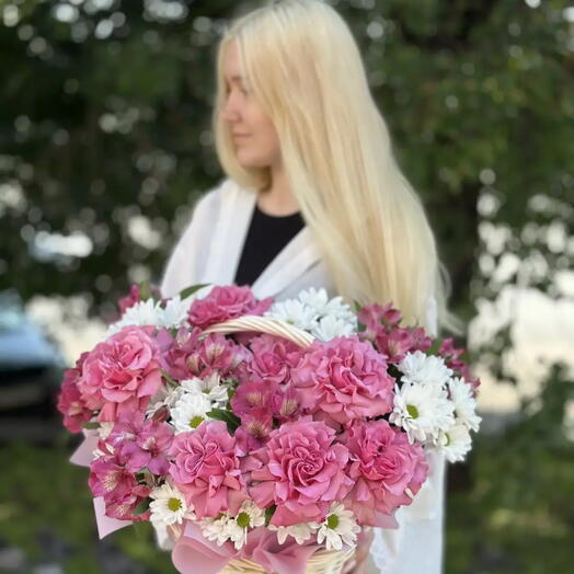 Корзина с розами 🎀