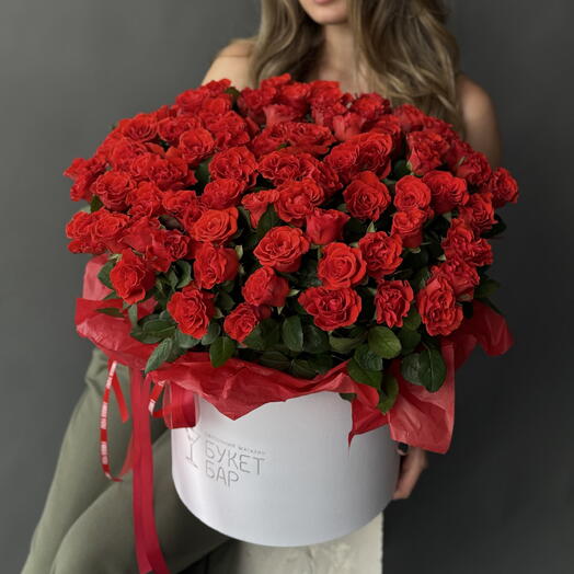 Цилиндр алой розы 🌹