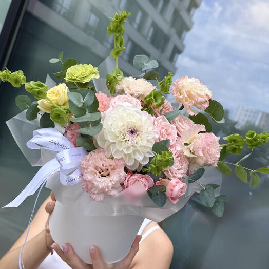 Композиция в коробке с георгином🌸