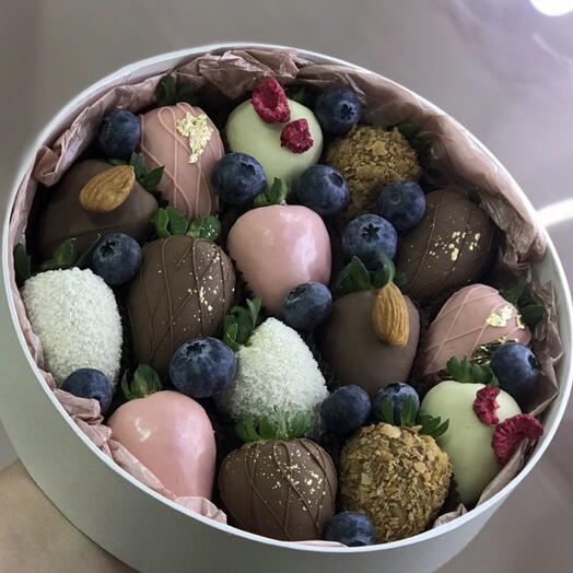 Клубника в шоколаде
LOVEBERRY