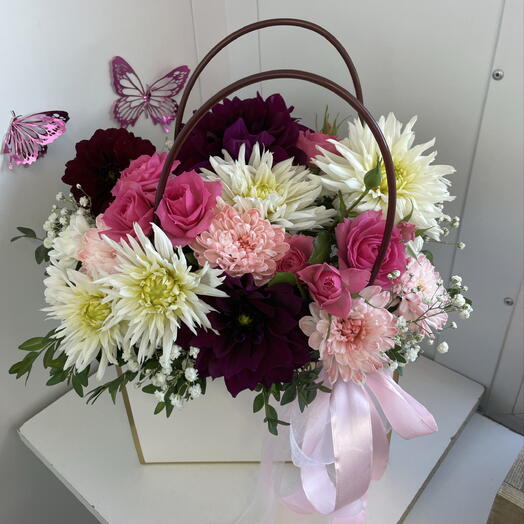 Композиция с цветами 💞