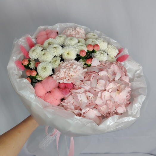 🔥В НАЛИЧИИ🔥Авторский букет "PERVOЦВЕТ" из гортензии, хризантем, диантусов и гиперикума