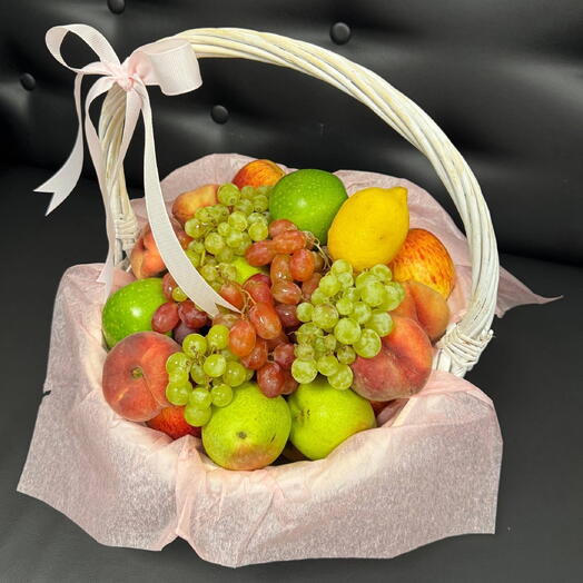 Фруктовая корзинка с лимонами
