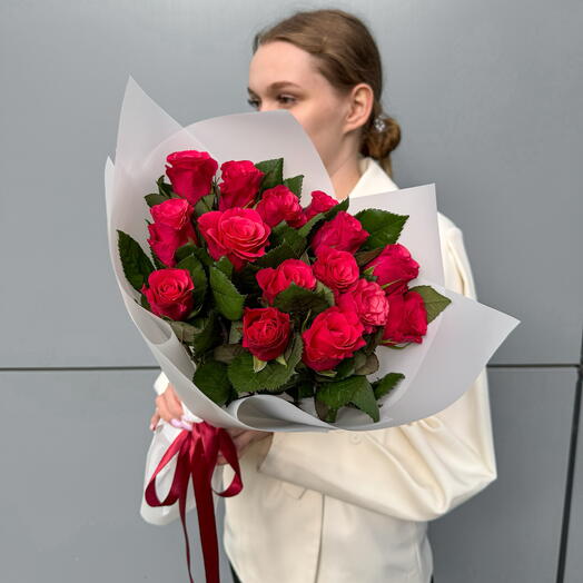 Букет из 15 ярких роз. Монобукет 577. Leora Flowers дом цветочной моды