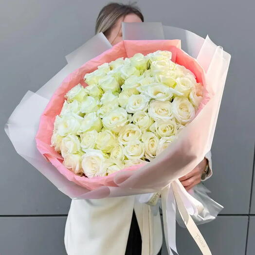 Букет из роз.51 желание. Монобукет 5125 .Leoraflowers