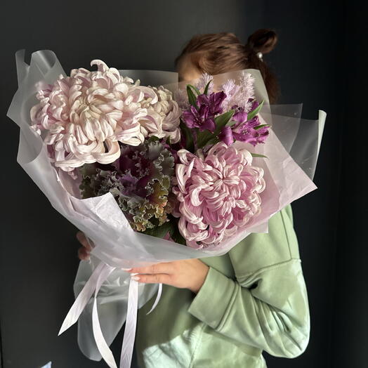 Букет из пышных хризантем бигуди и брассики /букет Магнитогорск/доставка Магнитогорск/цветы Магнитогорск