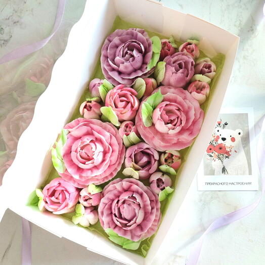 Зефирные тюльпаны и пионы в красивой коробочке 25×14,5×6см