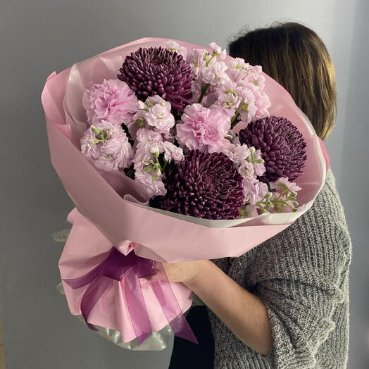 Букет сливового оттенка 💟 хризантема Бигуди 💜 ароматная маттиола 💜 розовый диантус 🌸
