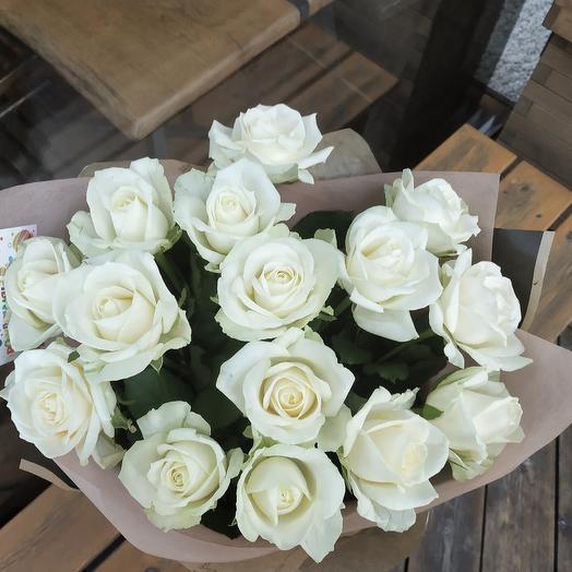 Ramo de 15 rosas blancas