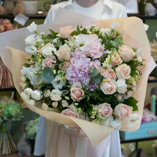 Bouquet of flowers Dolce