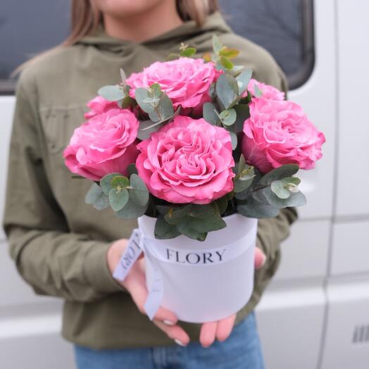 A box of peony-shaped roses