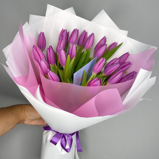 25 tulips