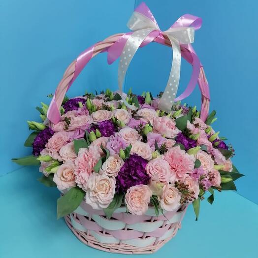 Корзина с цветами
