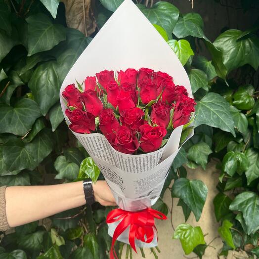 Bouquet of red roses