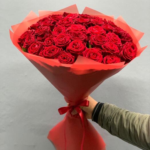Bouquet of 35 red roses