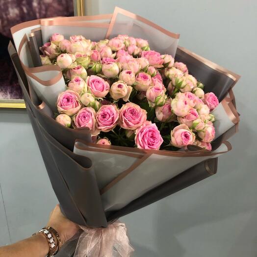 Mono bouquet "Super Sensational" (11 rose bush roses)