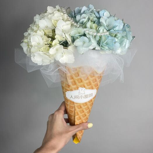 New product of the year! Exclusive bouquet from our florists