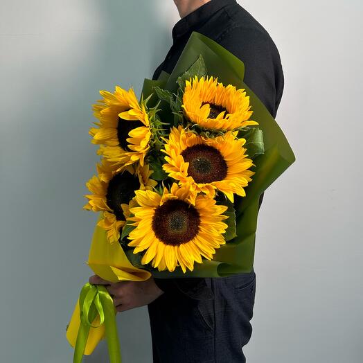 A bouquet of sunflowers